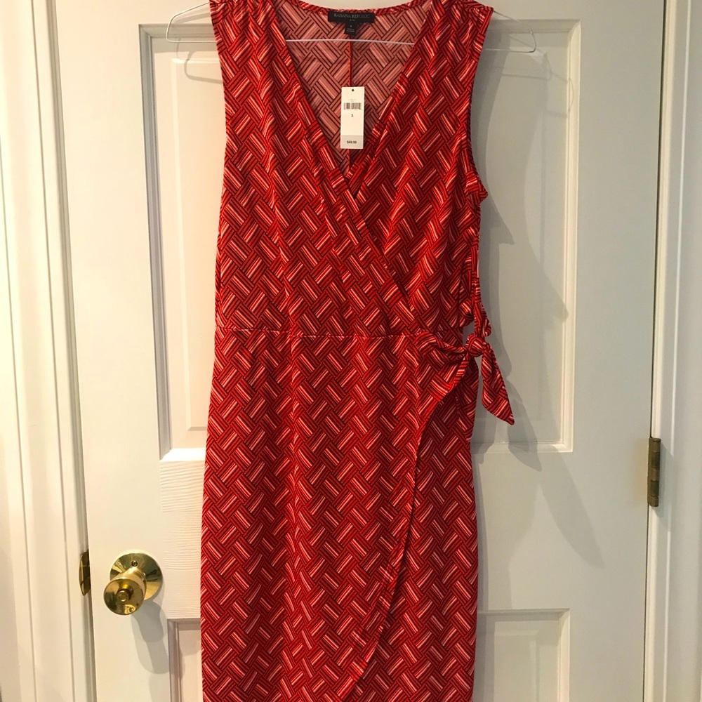 Banana republic soft knit dress.   Very comfortable. NWT